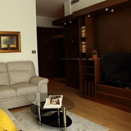 Flats4rent Annamaria *